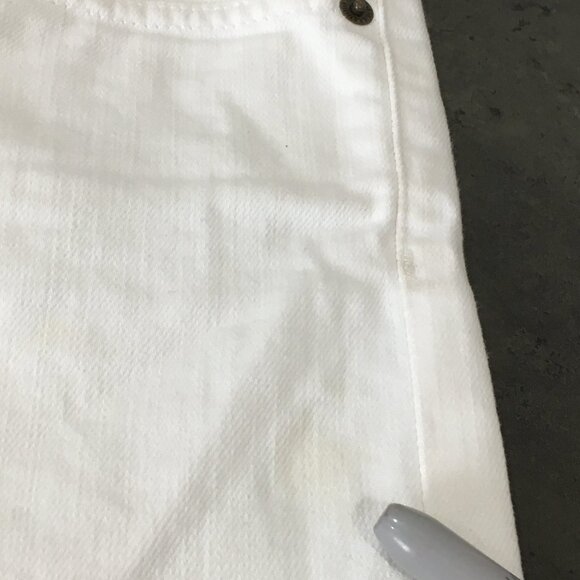 CURRENT ELLIOTT Sugar Wash The Boyfriend Roll Short Cuffed Raw Hem Denim Shorts - Picture 13 of 15